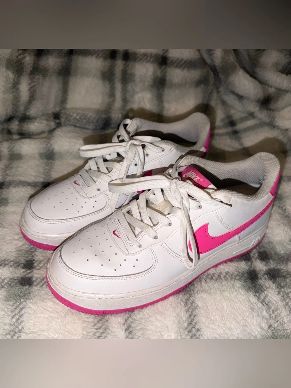 Nike Air Force 1 Low White & Hot Pink (w/ Mini Swoosh)